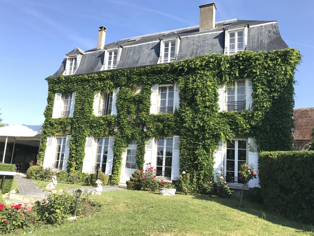 Chateau De Sancy Exterior photo